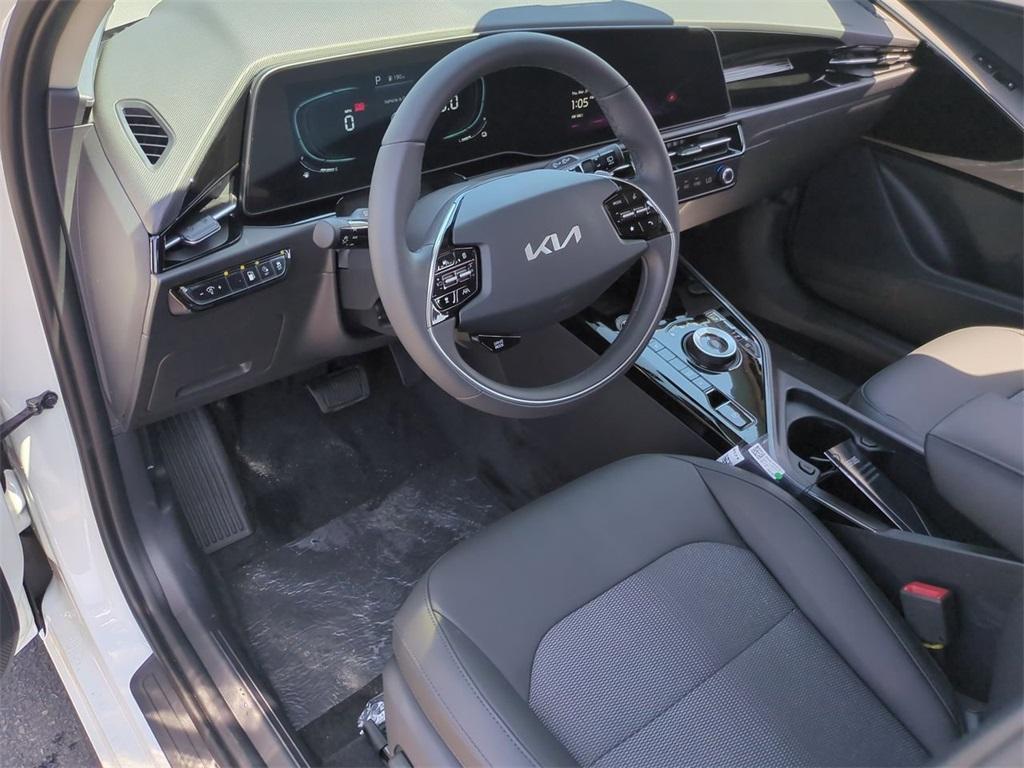 new 2025 Kia Niro Plug-In Hybrid car, priced at $35,555