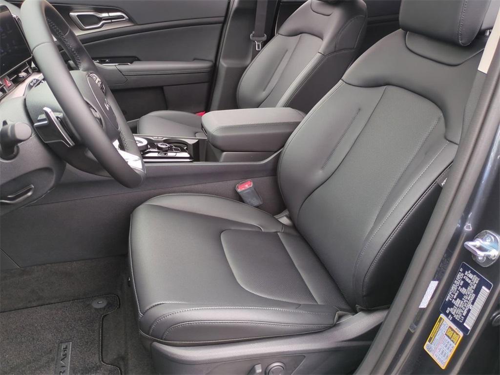 new 2025 Kia Sportage Hybrid car, priced at $33,905
