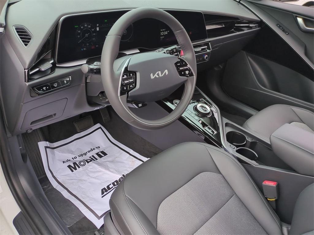 new 2025 Kia Niro EV car, priced at $34,365