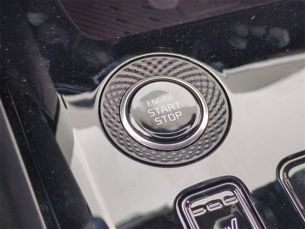 new 2025 Kia Niro car, priced at $32,500