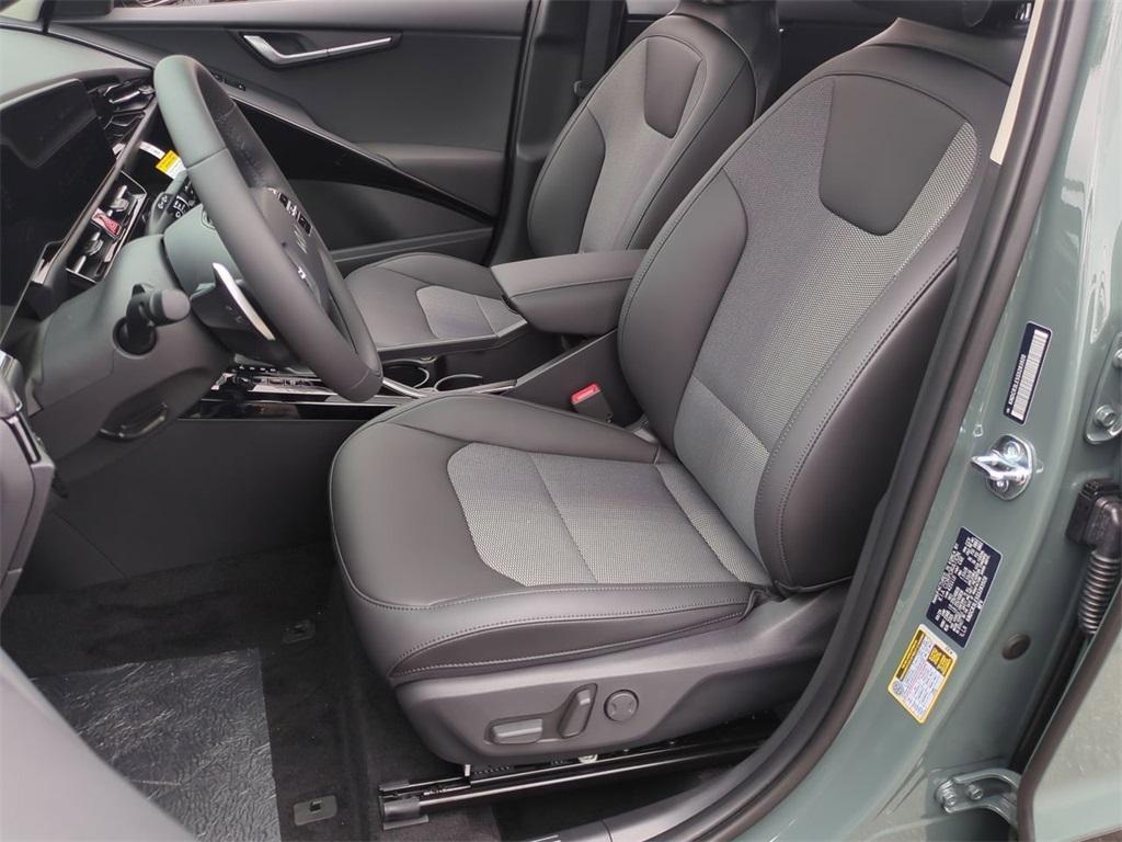 new 2025 Kia Niro car, priced at $32,500