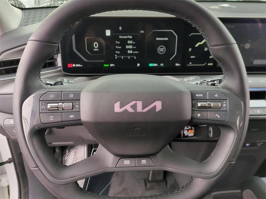 new 2024 Kia EV9 car, priced at $72,470