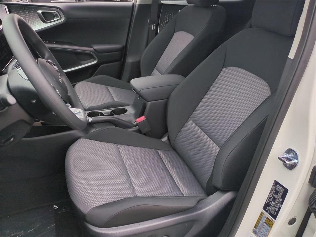 new 2025 Kia Soul car, priced at $24,660
