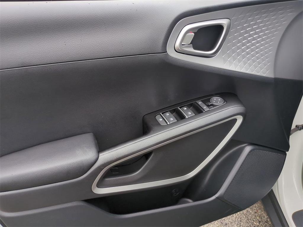 new 2025 Kia Soul car, priced at $24,660