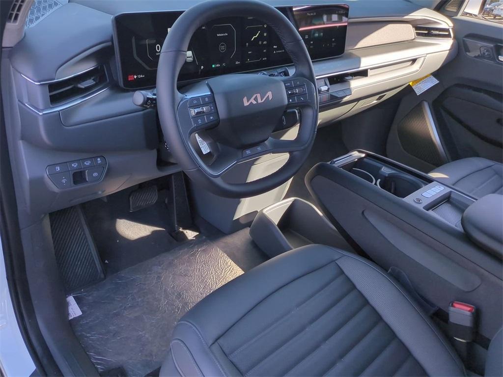 new 2025 Kia EV9 car, priced at $62,315