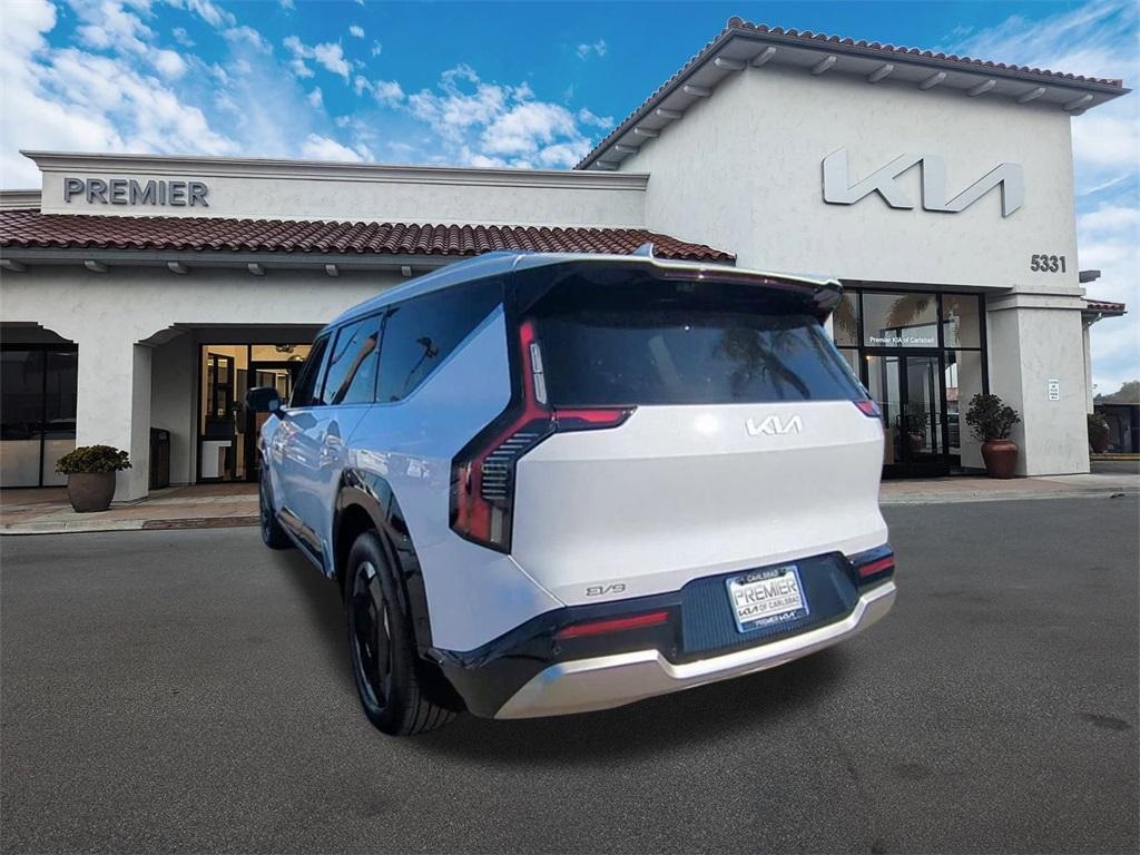 new 2025 Kia EV9 car, priced at $62,315