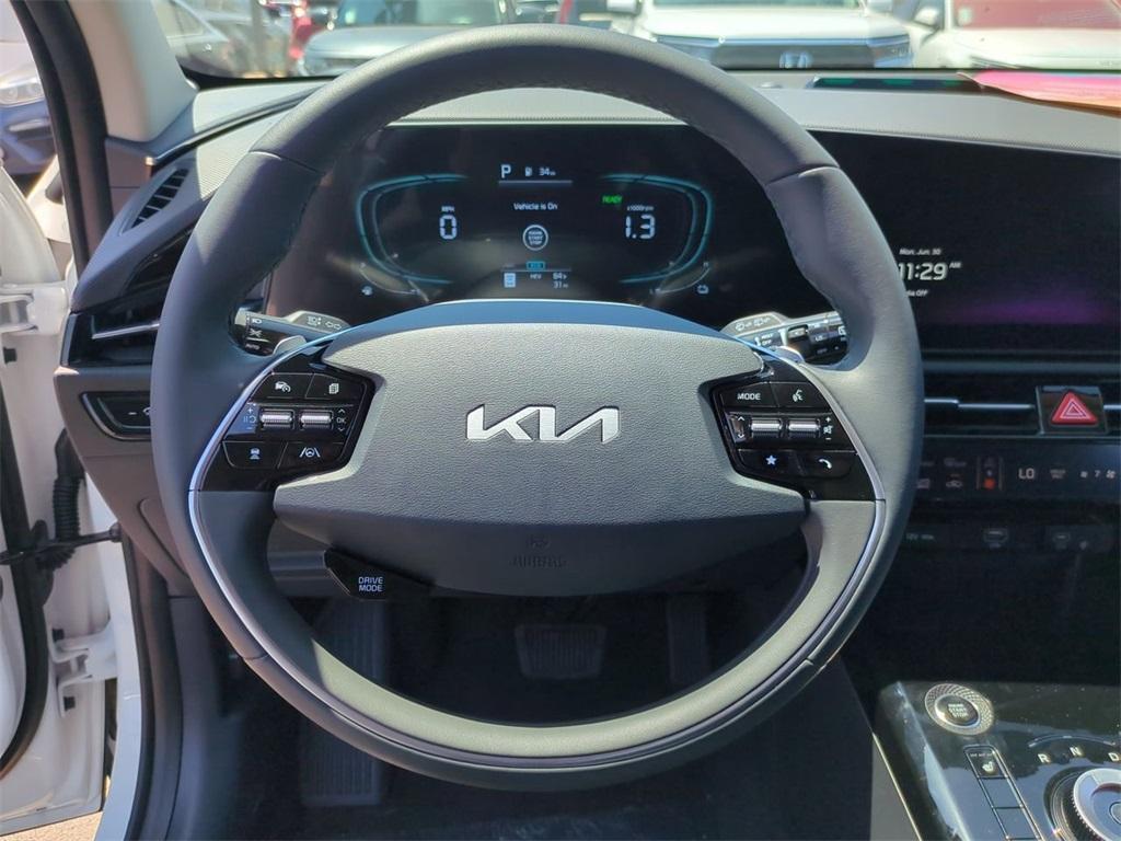 new 2025 Kia Niro Plug-In Hybrid car, priced at $35,555