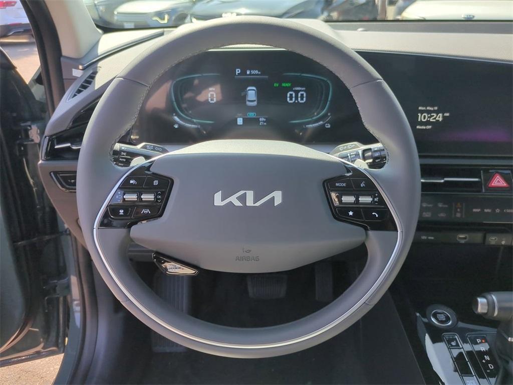 new 2025 Kia Niro car, priced at $28,960