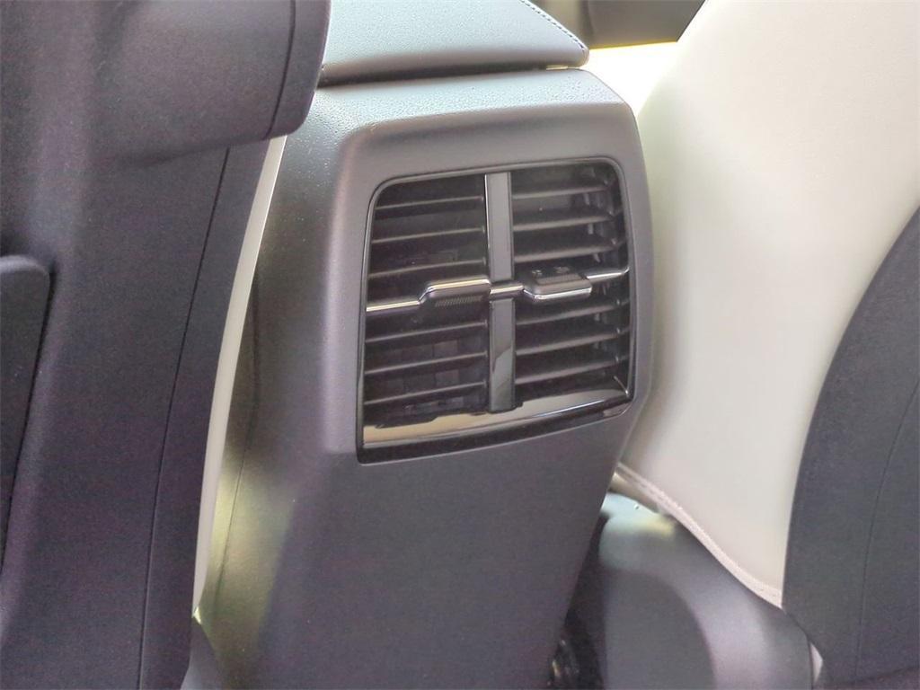 new 2025 Kia Niro car, priced at $28,960