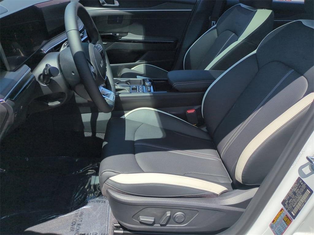 new 2025 Kia K5 car, priced at $31,415