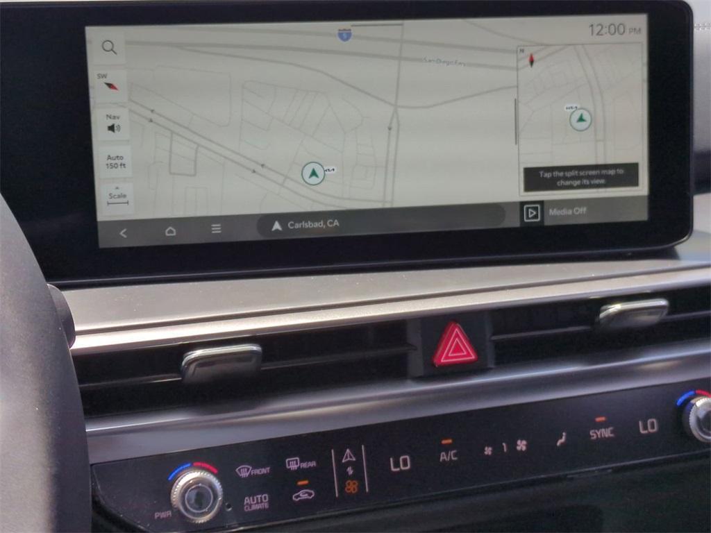 new 2025 Kia Sorento car, priced at $38,525