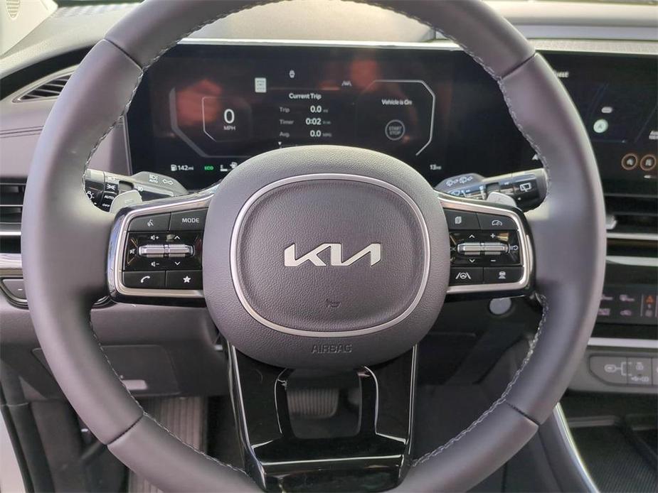 new 2025 Kia Carnival Hybrid car, priced at $56,760