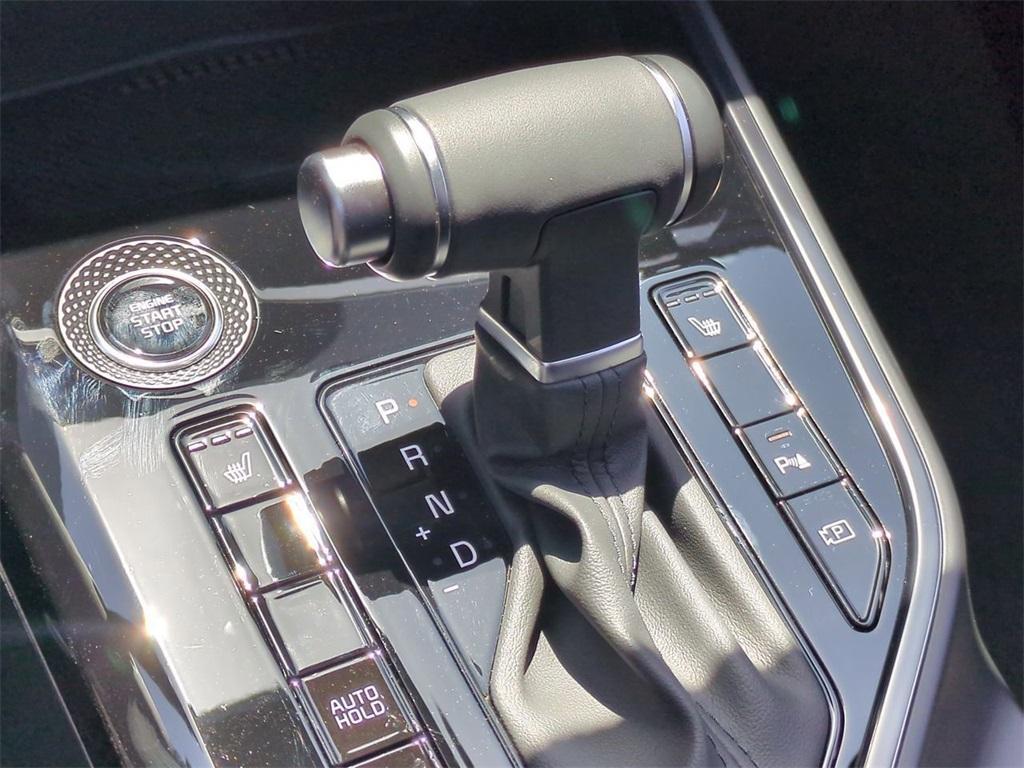 new 2025 Kia Niro car, priced at $32,160