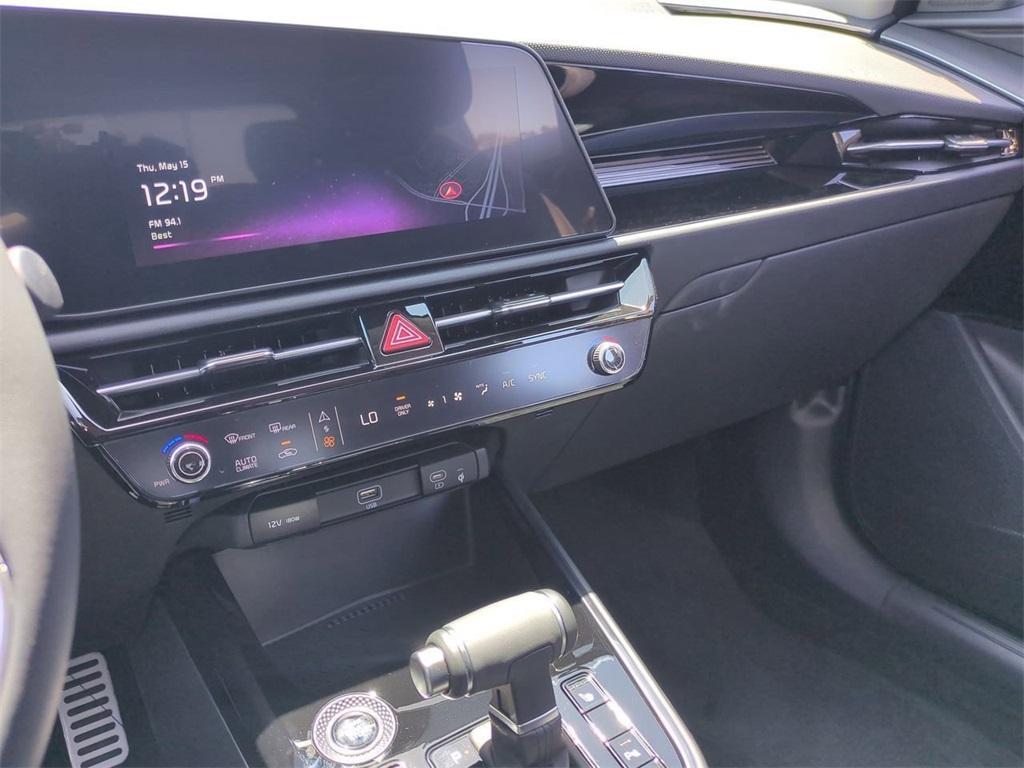 new 2025 Kia Niro car, priced at $32,160