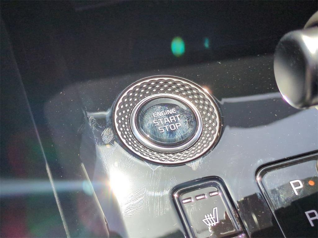 new 2025 Kia Niro car, priced at $32,160
