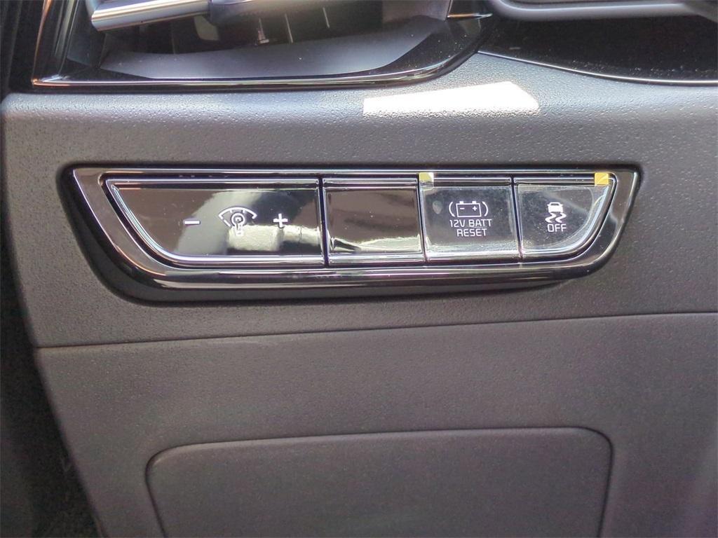 new 2025 Kia Niro car, priced at $32,160