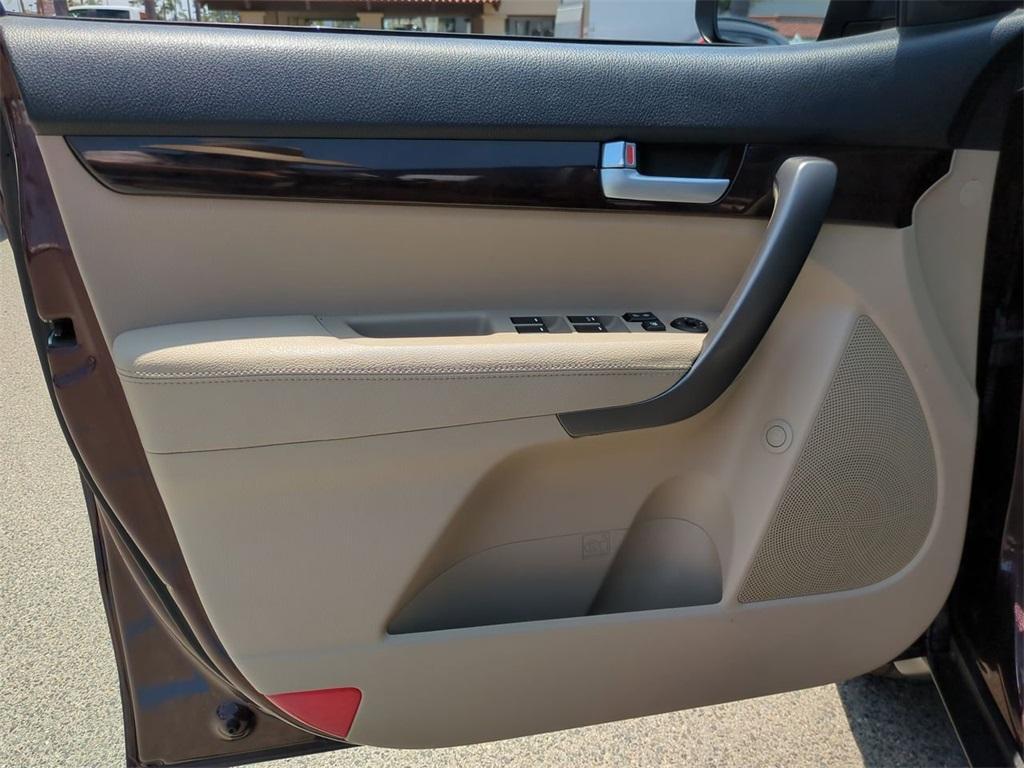 used 2015 Kia Sorento car, priced at $10,900