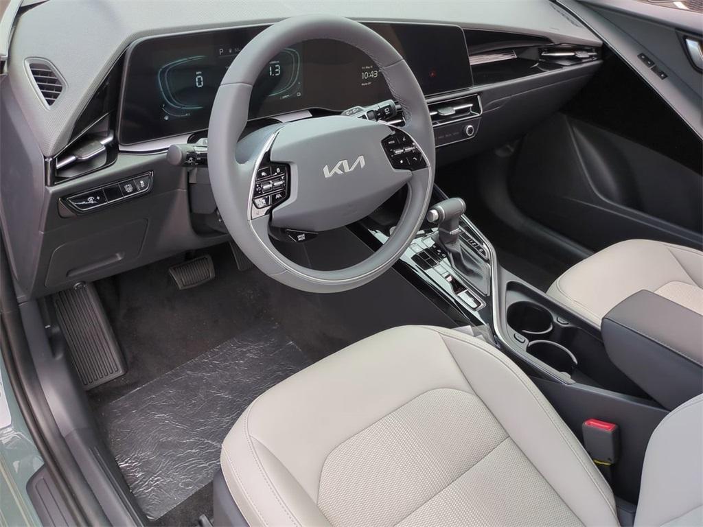 new 2025 Kia Niro car, priced at $28,460