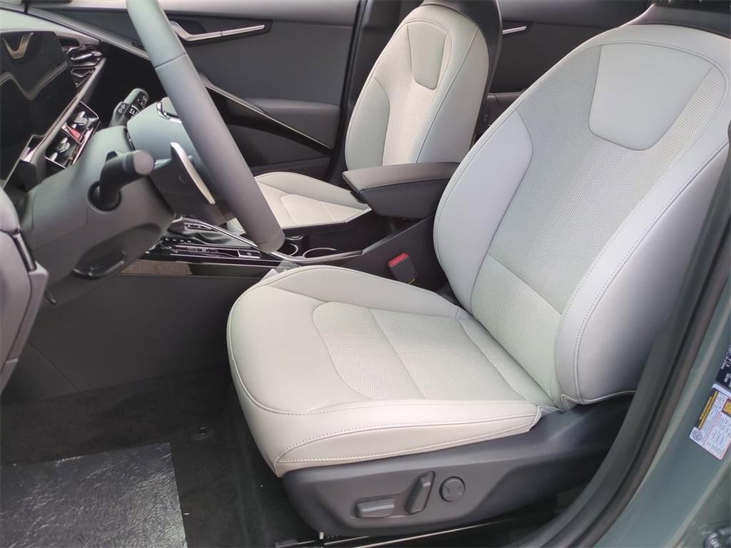 new 2025 Kia Niro car, priced at $28,460