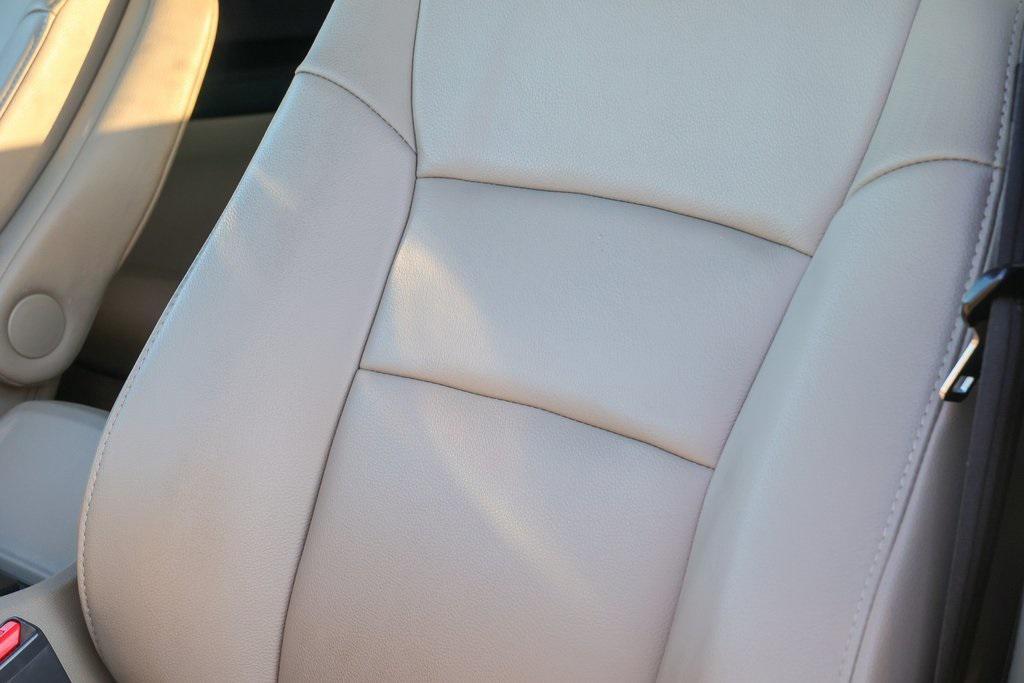 used 2016 Honda Pilot car, priced at $17,999