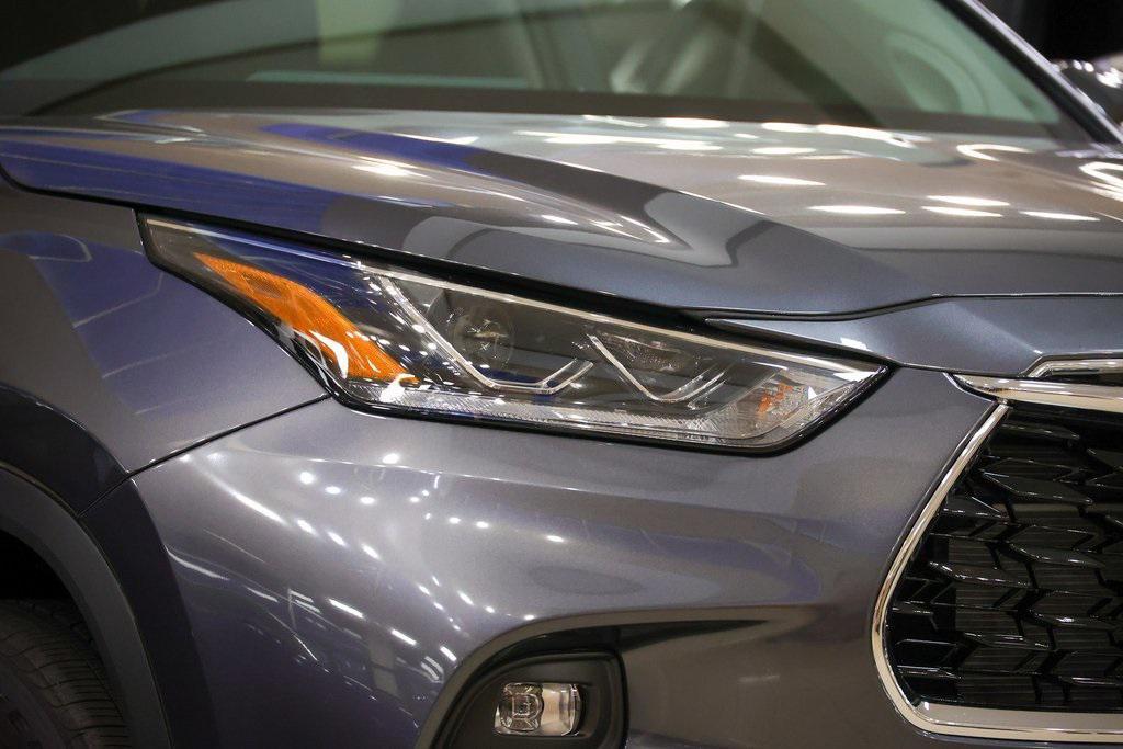 new 2025 Toyota Highlander car, priced at $55,812