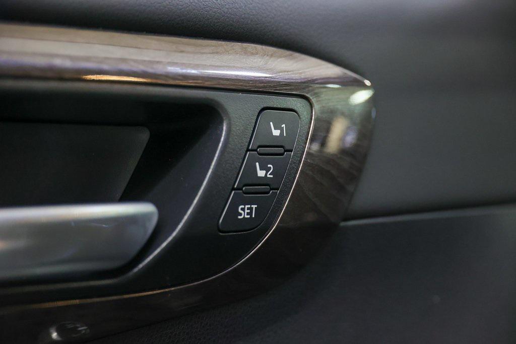 new 2025 Toyota Highlander car, priced at $55,812