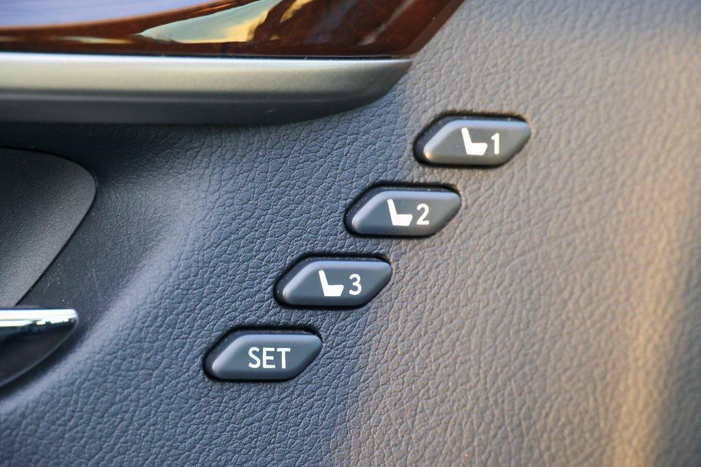 used 2015 Lexus ES 350 car, priced at $18,999