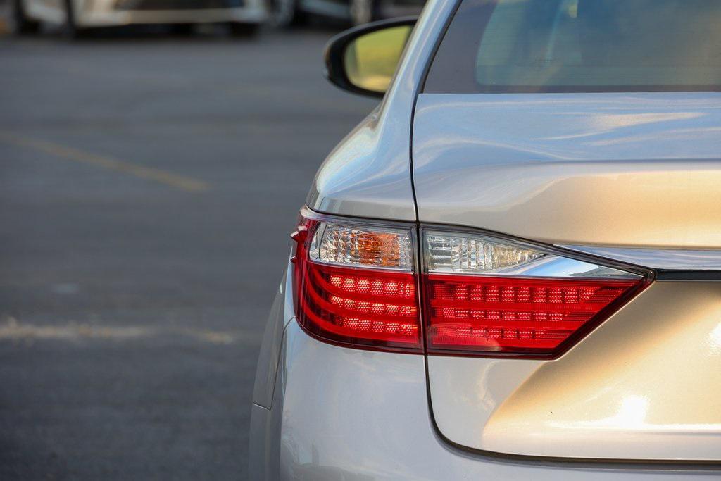 used 2015 Lexus ES 350 car, priced at $18,999