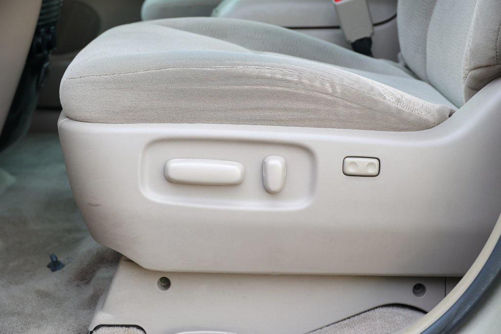 used 2005 Toyota Sienna car, priced at $8,999