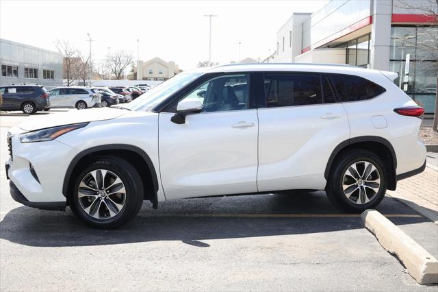 used 2021 Toyota Highlander car, priced at $38,599
