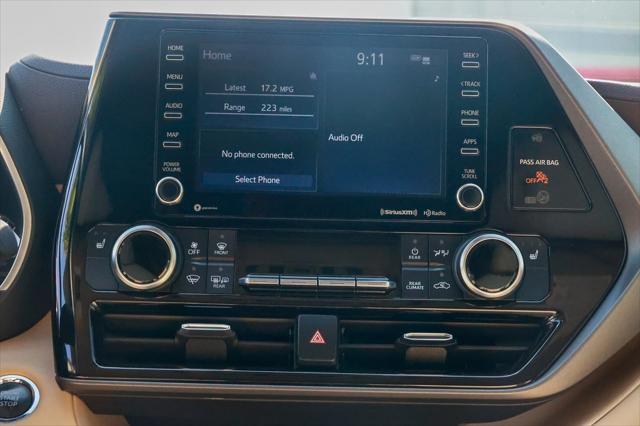 used 2022 Toyota Highlander car, priced at $41,999