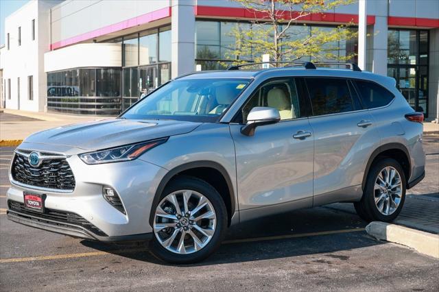 used 2024 Toyota Highlander Hybrid car, priced at $52,999