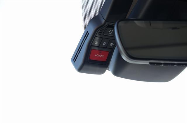 used 2023 Toyota Highlander car, priced at $46,994