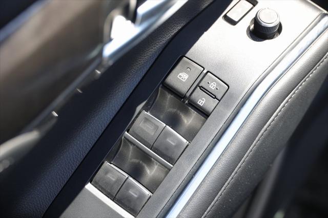 used 2023 Toyota Highlander car, priced at $46,994