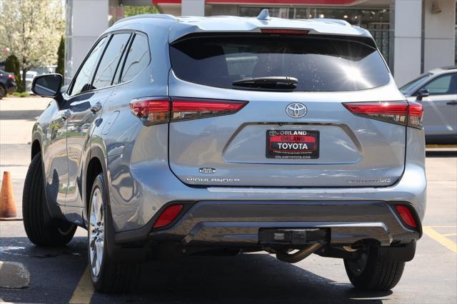 used 2023 Toyota Highlander car, priced at $46,994
