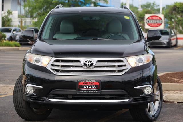 used 2013 Toyota Highlander car, priced at $14,999