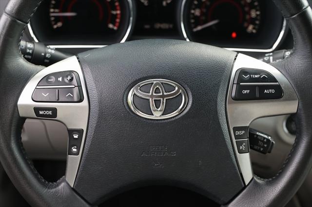 used 2013 Toyota Highlander car, priced at $14,999