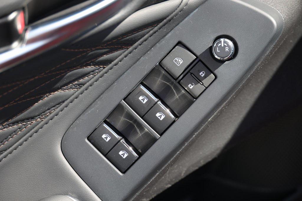 used 2021 Toyota Avalon Hybrid car, priced at $30,999