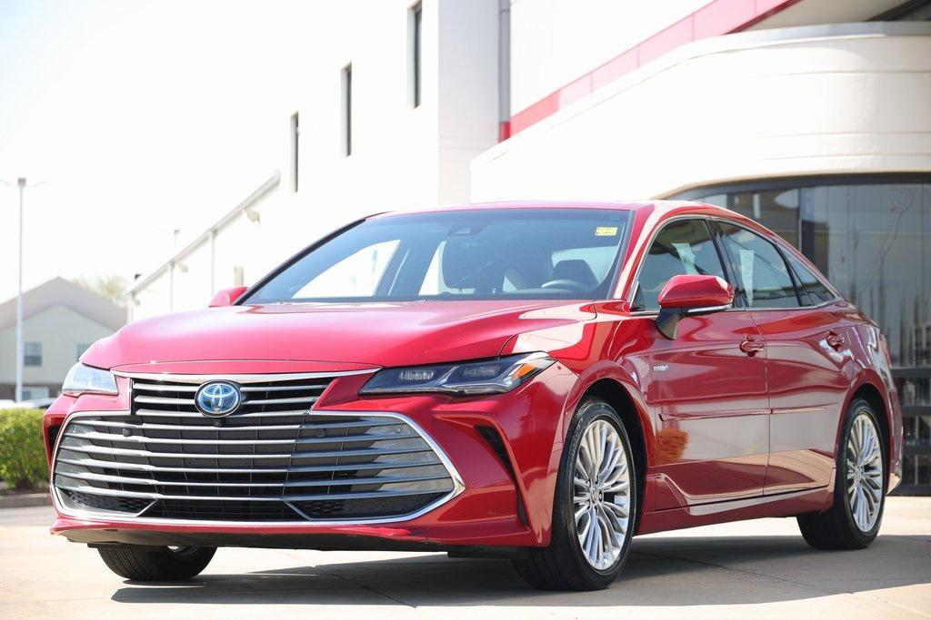 used 2021 Toyota Avalon Hybrid car, priced at $30,999