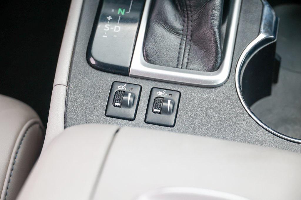 used 2018 Toyota Highlander car, priced at $26,499