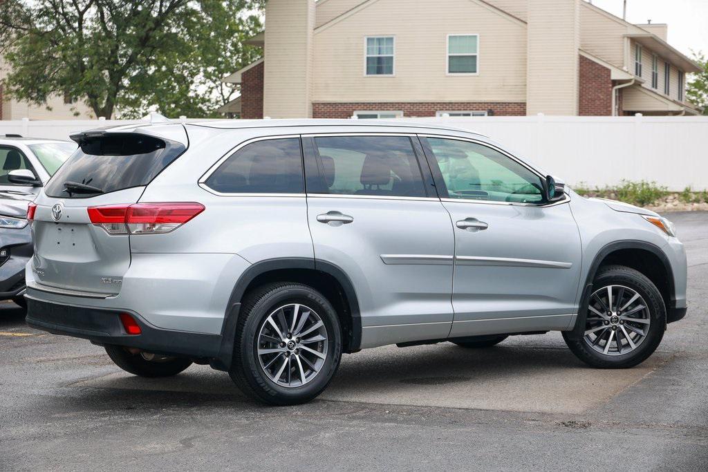 used 2018 Toyota Highlander car, priced at $26,499