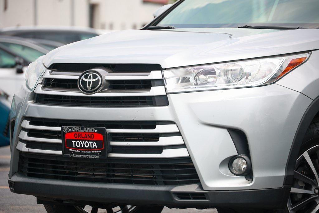 used 2018 Toyota Highlander car, priced at $26,499