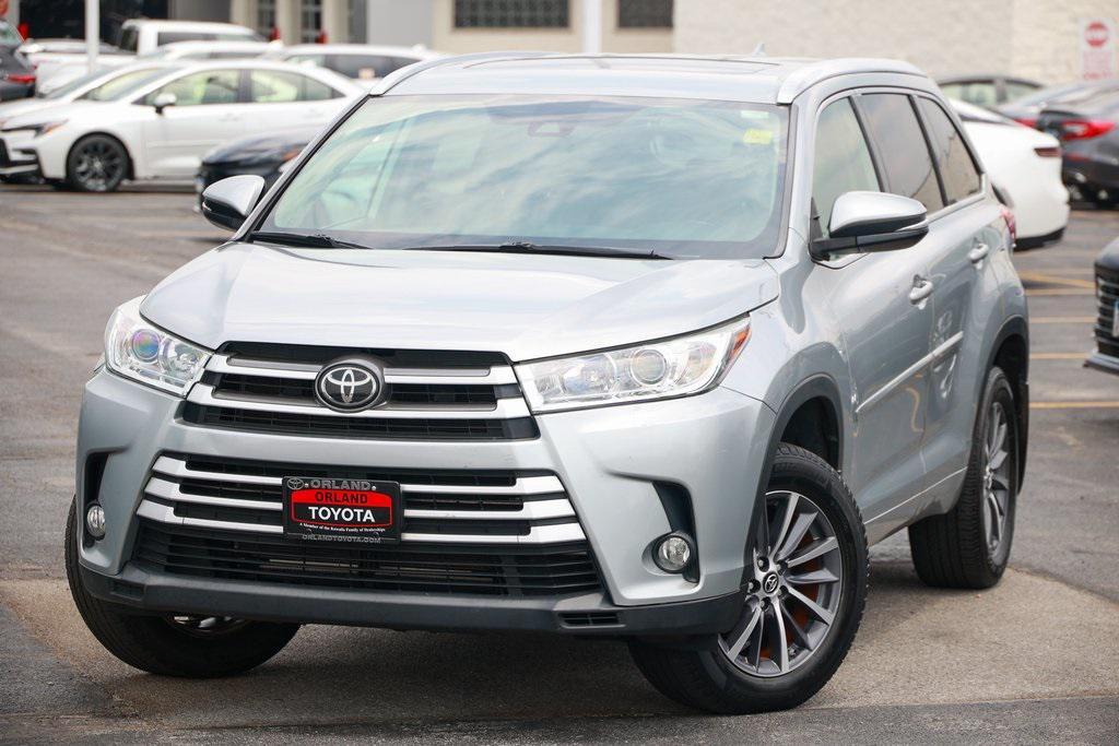 used 2018 Toyota Highlander car, priced at $26,499