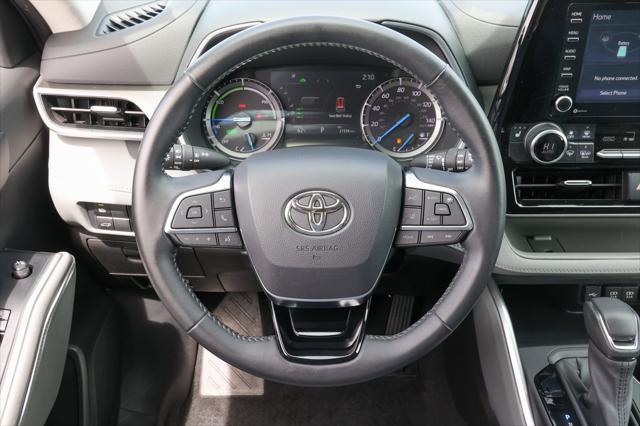 used 2021 Toyota Highlander Hybrid car, priced at $45,999