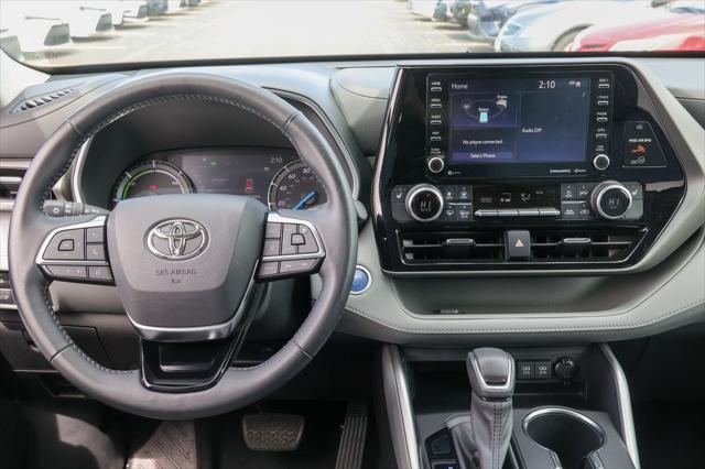 used 2021 Toyota Highlander Hybrid car, priced at $45,999