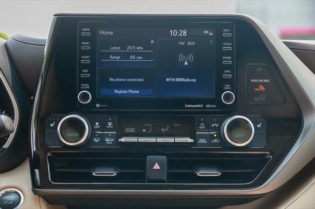 used 2021 Toyota Highlander car, priced at $36,999