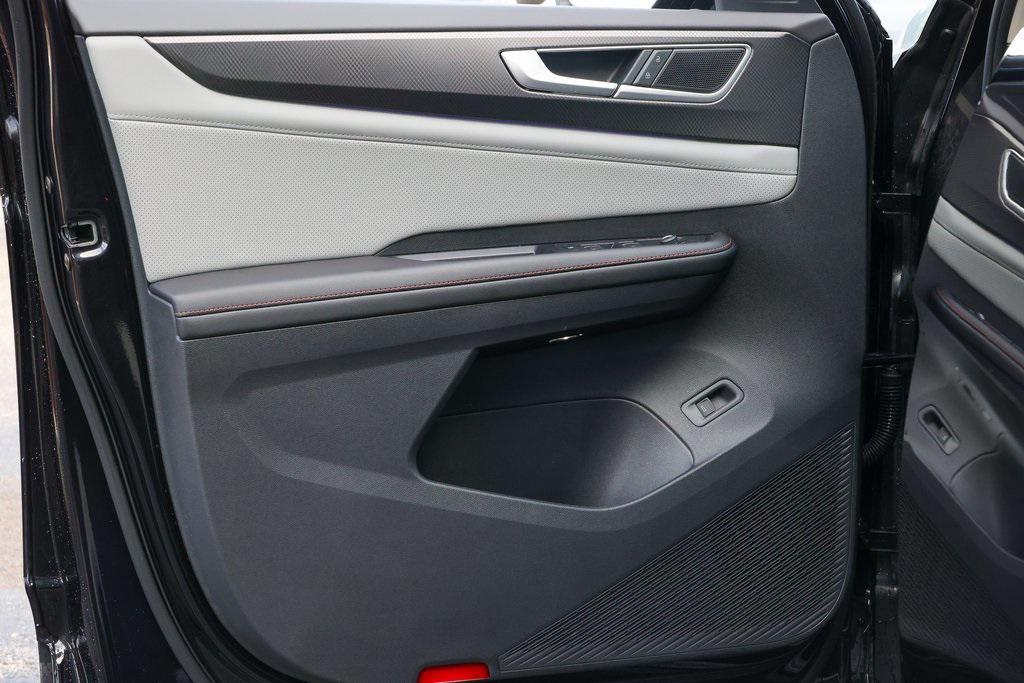 used 2024 Volkswagen Atlas car, priced at $35,999