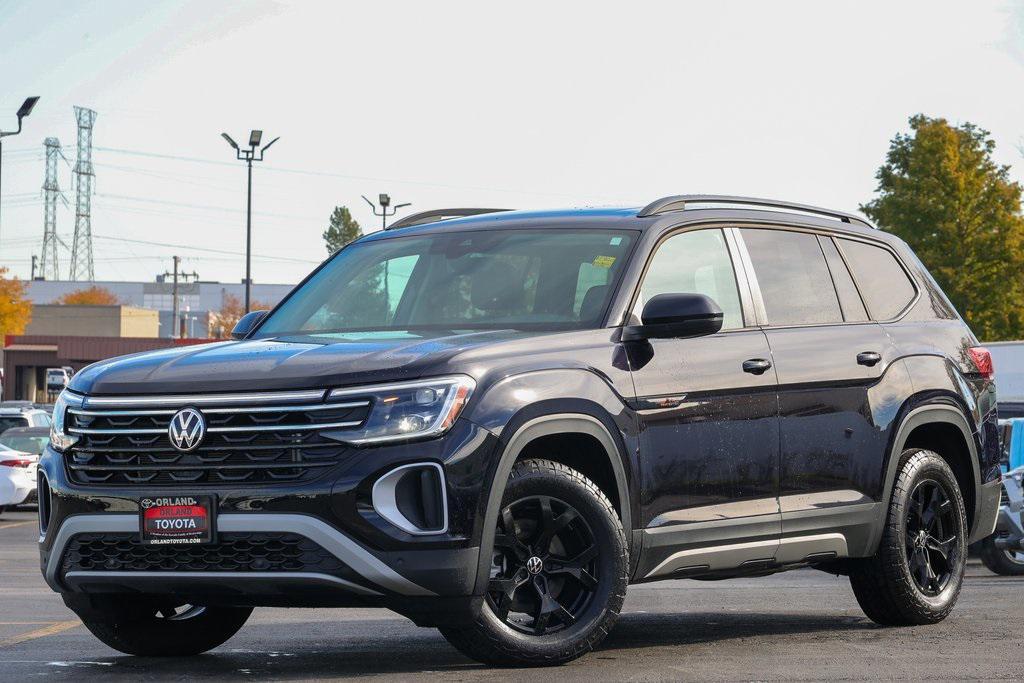 used 2024 Volkswagen Atlas car, priced at $35,999