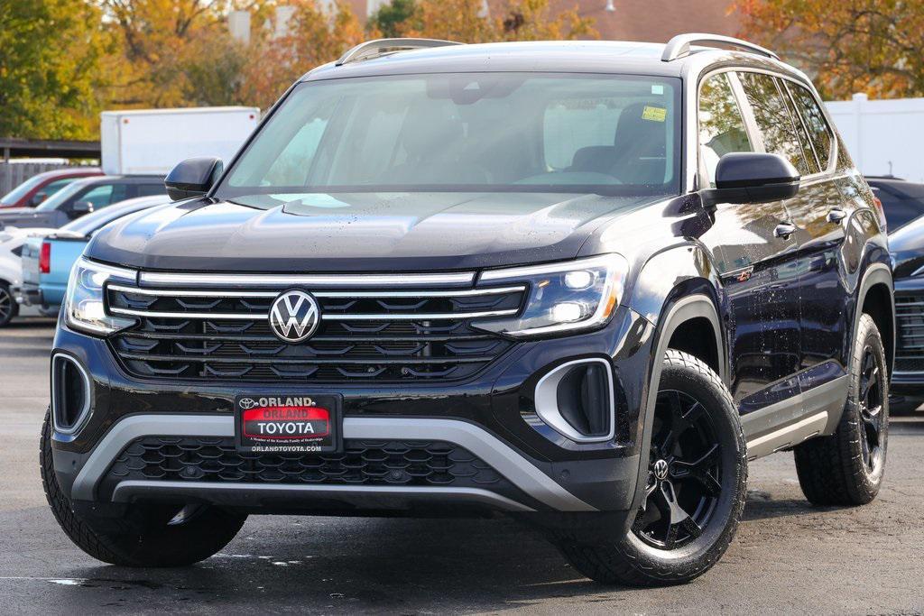 used 2024 Volkswagen Atlas car, priced at $35,999