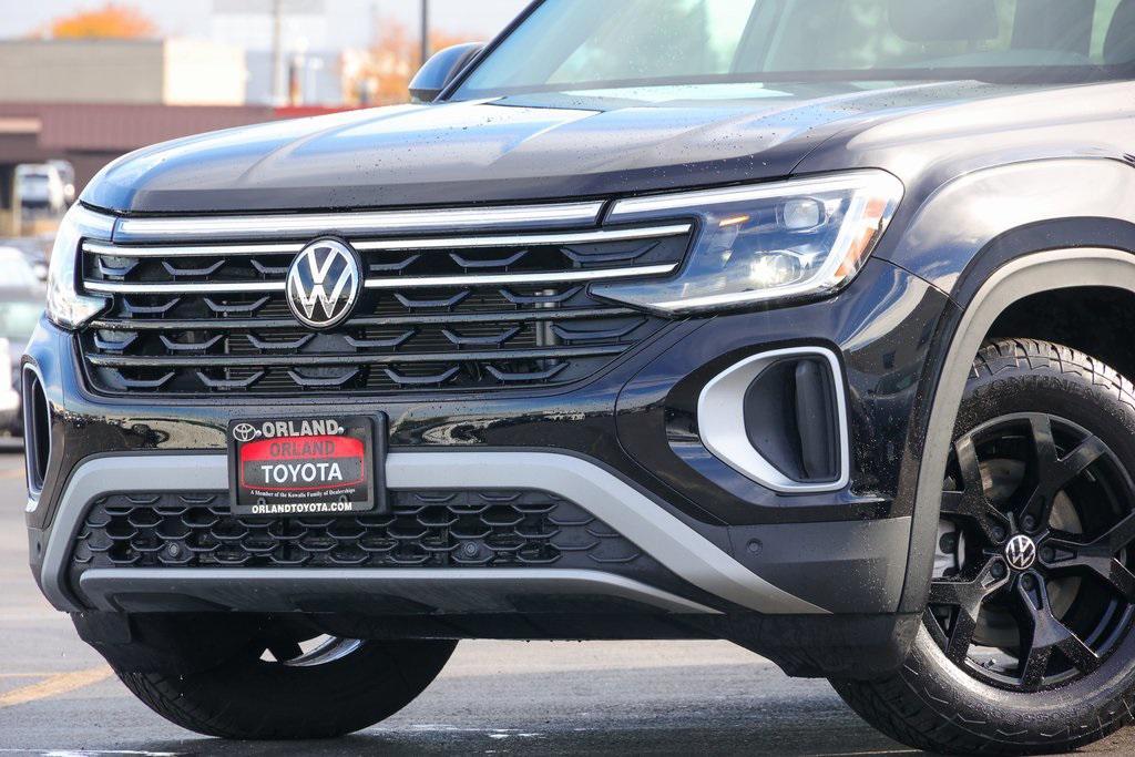 used 2024 Volkswagen Atlas car, priced at $35,999